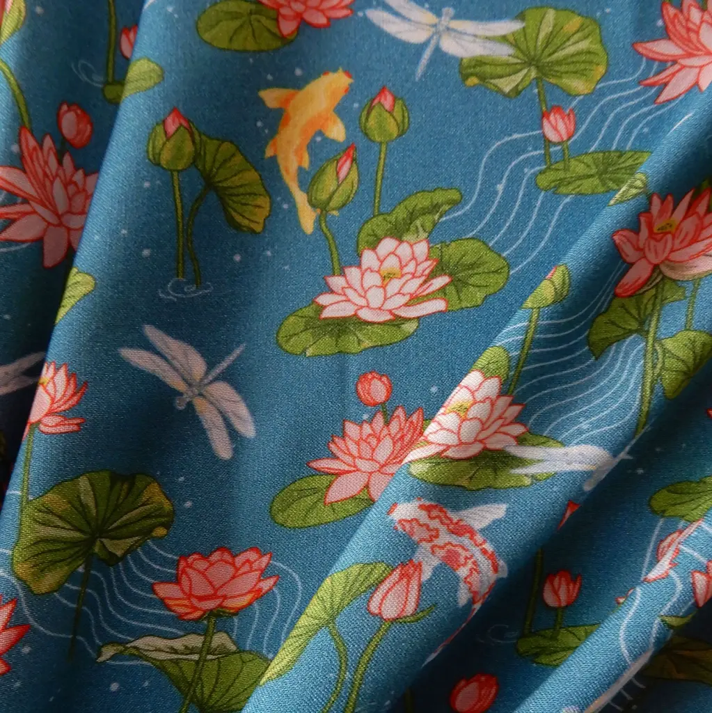 Lotus et libellules 3.webp