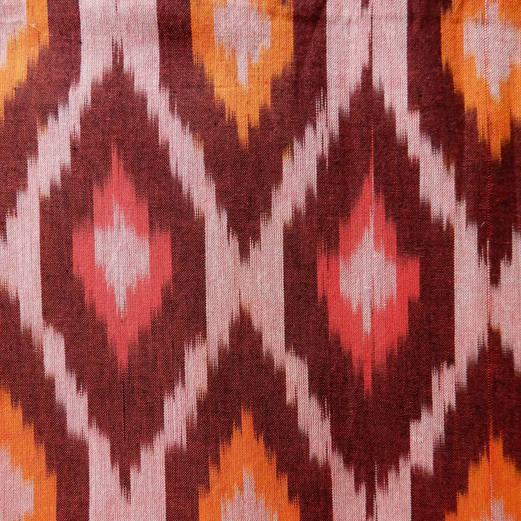 ikat bordeaux 2c.webp