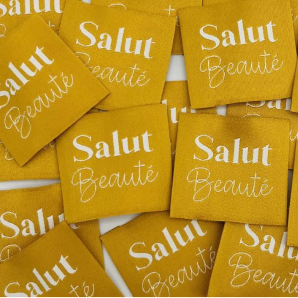 salut beauté jaune 1.webp