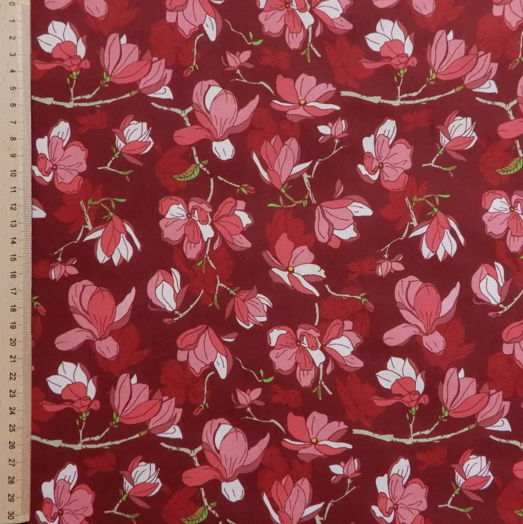 Magnolia bordeaux 3.webp