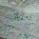 fleurs fond écru brodé 5.webp