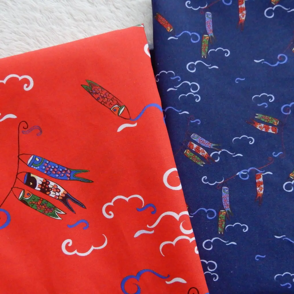 Koinobori rouge et bleu.webp