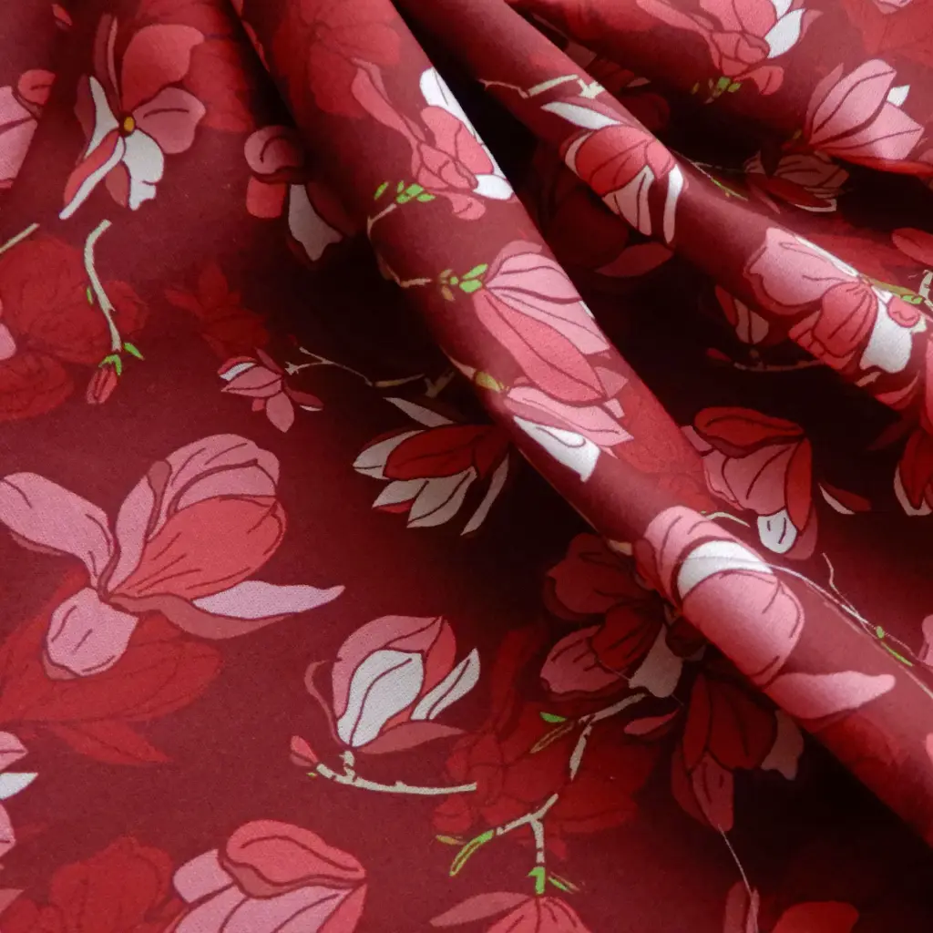 Magnolia bordeaux 1c.webp