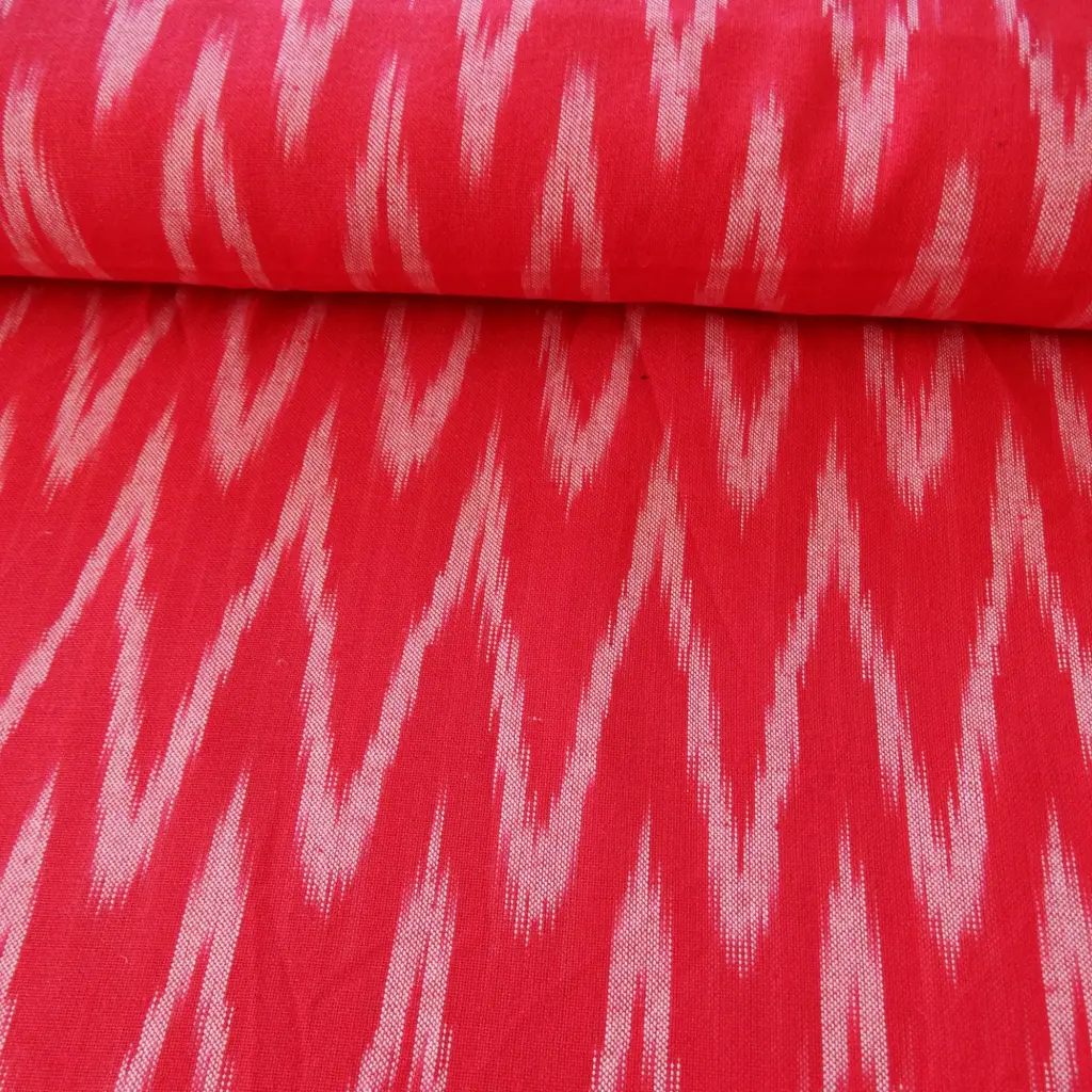 Tissu Ikat rouge