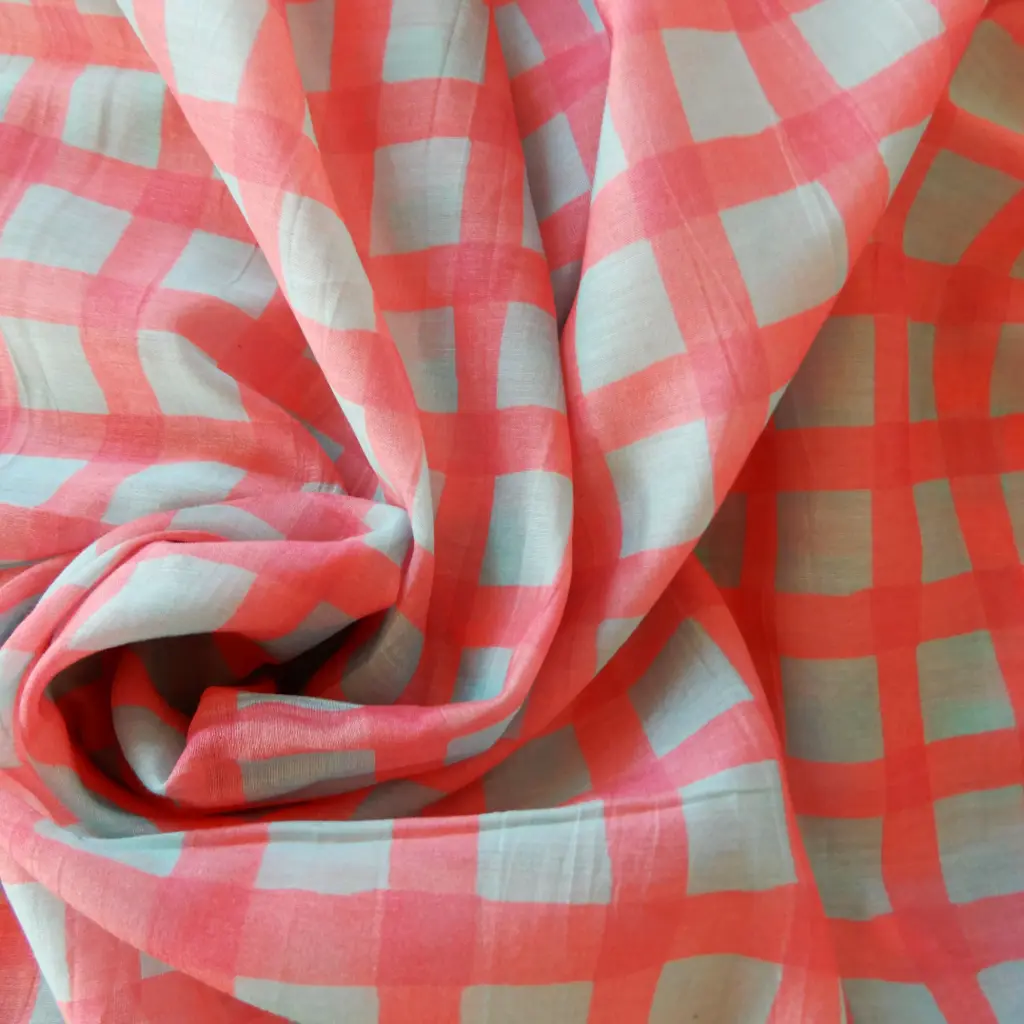 [IND Chanderi carreaux corail bleu] Voile imprimé de carreaux corail et bleu