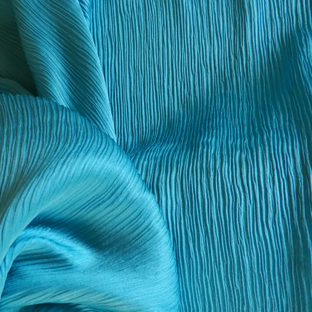 Soie plissée turquoise