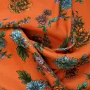 Coupon de tissu crêpe de viscose fleurie