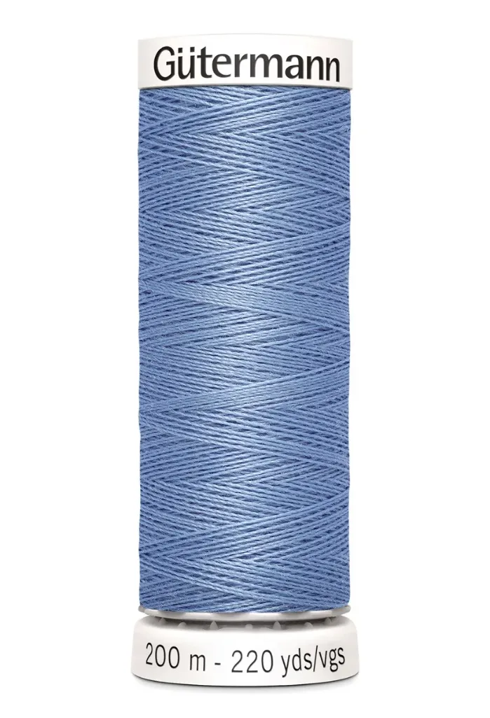 Fil à coudre bleu