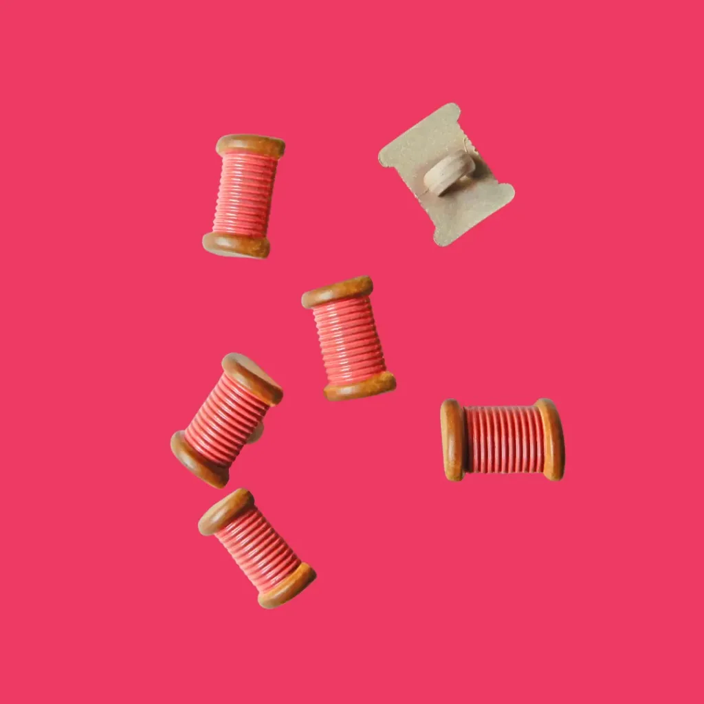 Boutons Bobine de fil rose