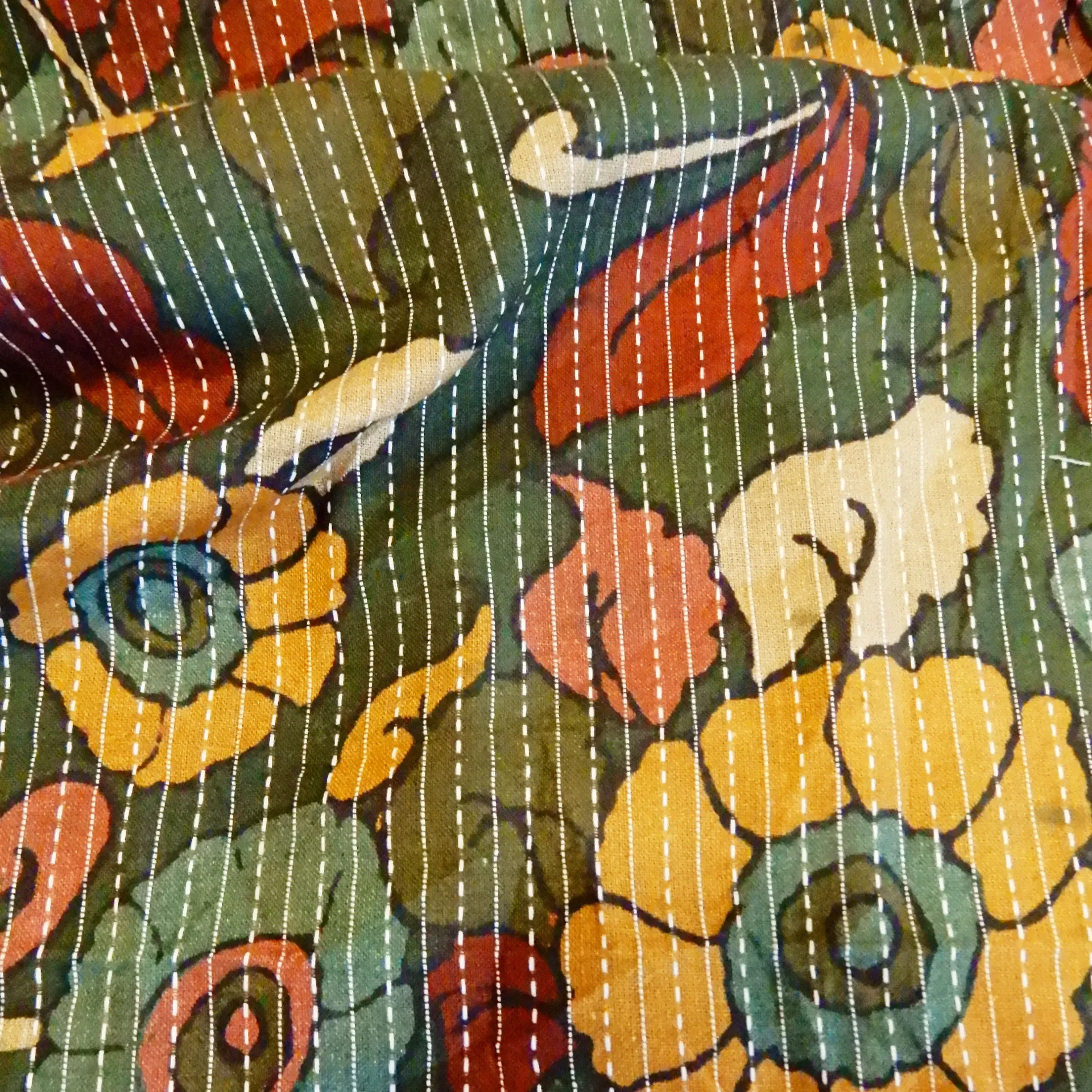 Voile de coton Kantha vert fleuri