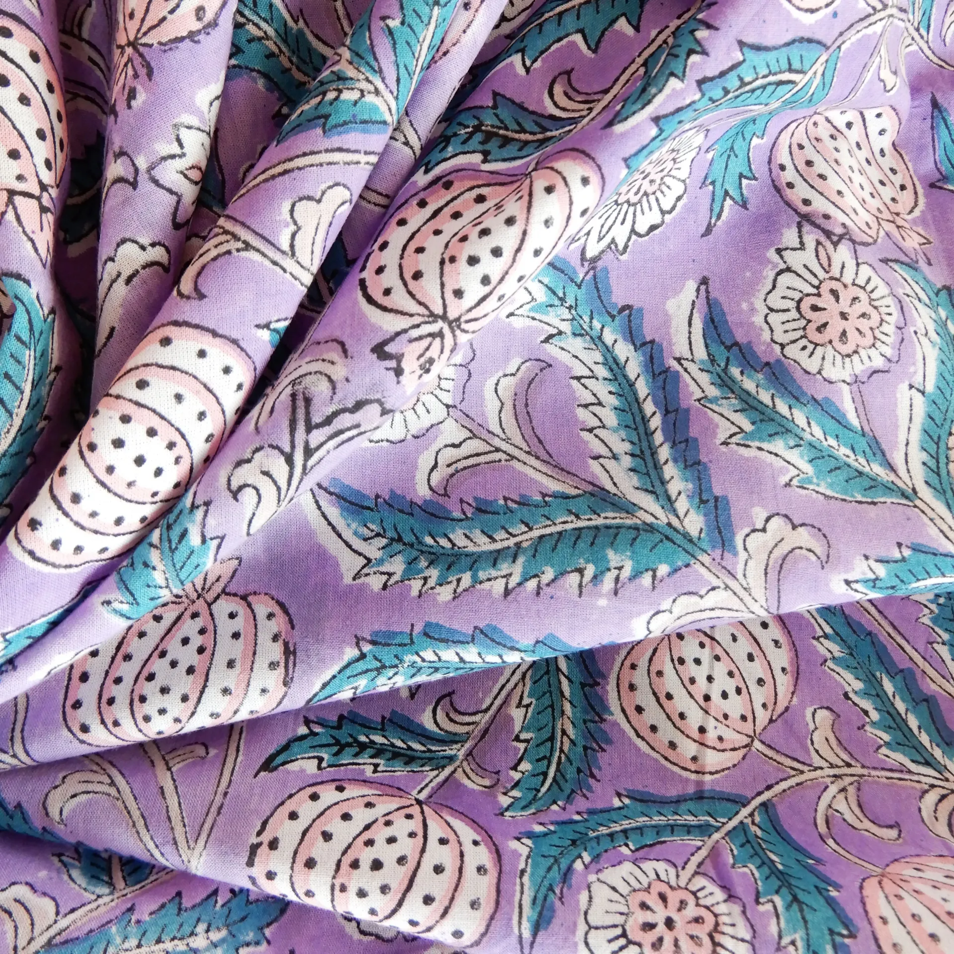 Coton Blockprint mauve pâle fleuri